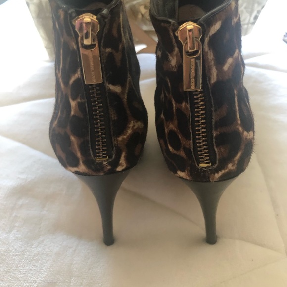 Michael Kors leopard gold tip booties - Picture 2 of 5